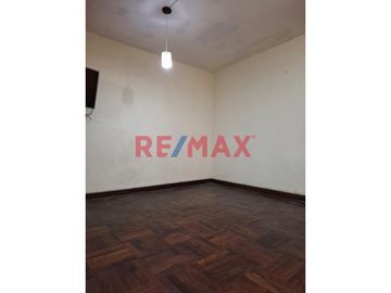 🔴 Se Vende Hermoso Mini Departamento en la Mejor Zona de Jesús María🔴
✨ ¡Vive con comodidad y estilo en una ubicación privilegiada! ✨

📍 Ubicación: