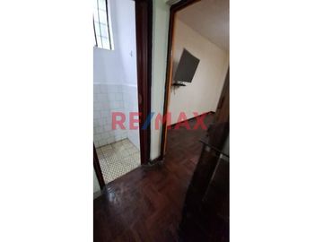 🔴 Se Vende Hermoso Mini Departamento en la Mejor Zona de Jesús María🔴
✨ ¡Vive con comodidad y estilo en una ubicación privilegiada! ✨

📍 Ubicación: