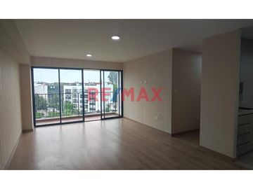 - Se encuentra super bien ubicado en la Castellana Surco.
- Cuenta con amplias  áreas comunes:  Gimnasio, Zona de Parrilla, Bar Terraza, Sala de Jueg