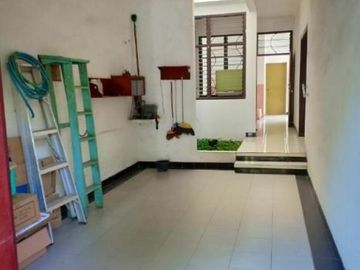 Rumah Jemursari cocok buat kantor Semi Furnished Hdp Barat Laut