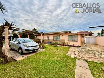 Casa en venta de 3 dorm. en Villa Alemana