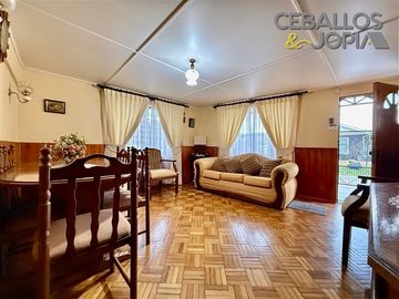 Casa en venta de 3 dorm. en Villa Alemana