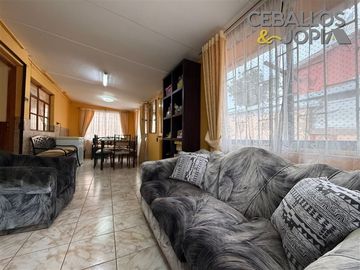 Casa en venta de 3 dorm. en Villa Alemana
