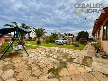 Casa en venta de 3 dorm. en Villa Alemana