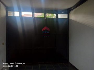 Rumah siap huni di Komplek batununggal Elok