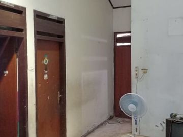 Rumah Hitung Tanah Surabaya Selatan Strategis Dekat Pusat Kota