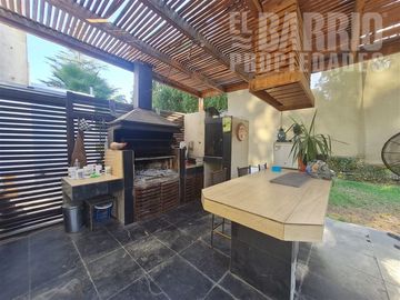 Casa en Venta en Chicureo Centro