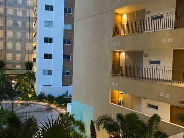 Departamento en Vía Montejo, Torre Atlántida, de 3 habitaciones.