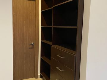 Departamento en Vía Montejo, Torre Atlántida, de 3 habitaciones.