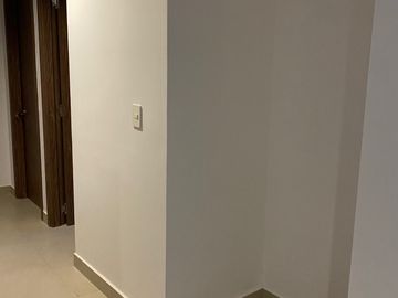 Departamento en Vía Montejo, Torre Atlántida, de 3 habitaciones.