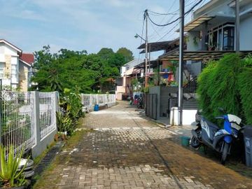 ImelAroem Rumah 2 Lantai Dalam Cluter Beji
