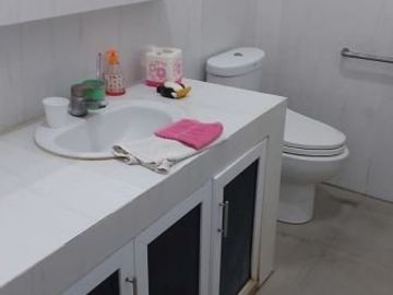 RUMAH NYAMAN DAN ASRI DALAM KOMPLEK DI PEKAYON BEKASI BEBAS BANJIR