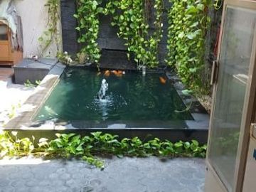 RUMAH NYAMAN DAN ASRI DALAM KOMPLEK DI PEKAYON BEKASI BEBAS BANJIR
