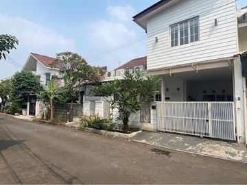 Dijual Rumah Siap Huni Lokasi Strategis Dekat Tol Di Cinere