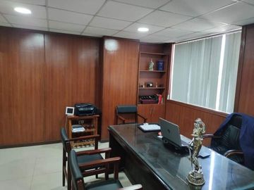 OFICINAS EN  VENTA/ ALQUILER EN EL CENTRO, CERCA DEL MALECON 2000, GUAYAQUIL