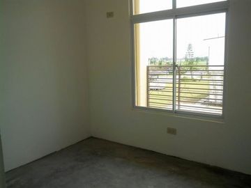 READY FOR OCCUPANCY, Corner 4BR Townhouse for sale in Cavite,30 mins drive to Manila