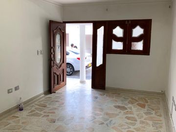 casa en venta en villa del rosario. Cod V26734