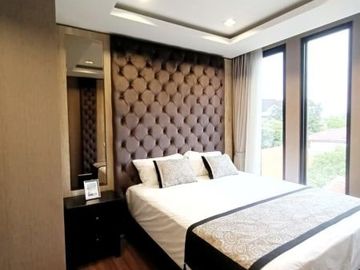 Rumah Besar 3,5 Lantai Dekat Tol Cilandak Jakarta Selatan