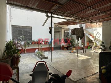 Venta De Casa En Pro - Los Olivos