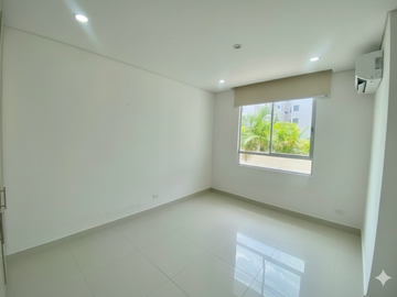 apartamento en venta en serena del mar. Cod V93445