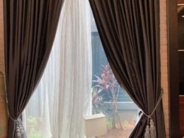 Rumah Rempoa Perumahan Mewah ada Fasilitas Kolam Renang