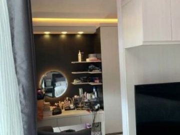 Rumah Rempoa Perumahan Mewah ada Fasilitas Kolam Renang