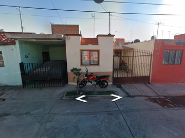 CASA EN VENTA EN COL. LA ESTANCIA, AGUSCALIENTES, AGUASCALIENTES! - JCH