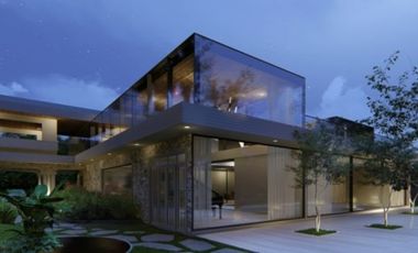 House for Sale in Forbes park, Makati ( Old House )