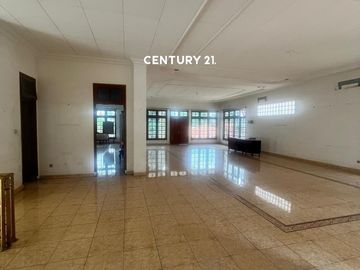 Rumah Besar Ada Swimming Pool Di Jaksel JA 18306