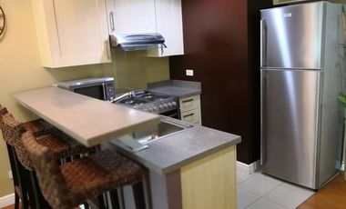 Condominium 2 Bedroom: 2 Bedroom Condo For Sale in One Rockwell East Tower Rockwell Makati City