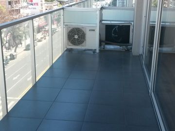 Interesante monoambiente en Edificio Up Grade, super luminoso,al frente.