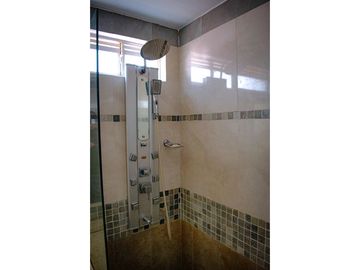 VENTA CASA CAMPESTRE MELGAR- 440M2