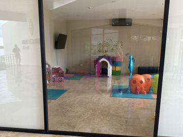 RESIDENCIA EN PRE VENTA  EN PRADERAS DEL MAYAB, CONKAL -  3 RECÁMARAS  Y ALBERCA