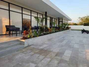 RESIDENCIA EN PRE VENTA  EN PRADERAS DEL MAYAB, CONKAL -  3 RECÁMARAS  Y ALBERCA