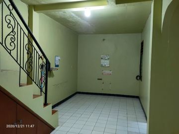 Rumah 2 lantai di dalam komplek kopasus tapos depok