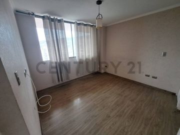 EN VENTA MODERNO DEPARTAMENTO UBICADO EN EDIFICIO NUEVO CENTRO