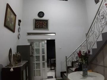 Rumah Nyaman Antapani Dekat Arcamanik dan Cisaranten