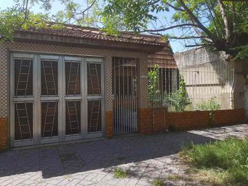 Casa en venta en Lanus Oeste