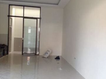 Dijual rumah baru gress istimewa di alam hijau citraland Surabaya