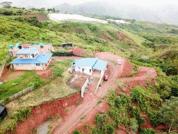 casa en venta en vista hermosa. Cod V16349