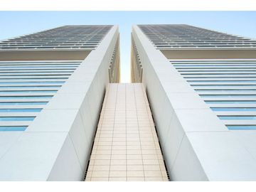 $402K ƒ MODERNO Y LUJOSO APTO. EN PH THE TOWERS
