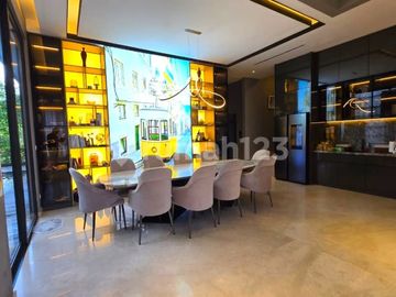 Luxury Home With Modern Design Lakewood Navapark BSD City Premium Furnish & Elegan