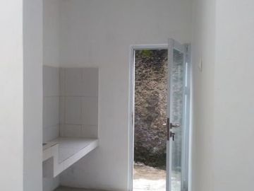 Rumah dibawah 1M di Jakarta dan dekat LRT Ciracas