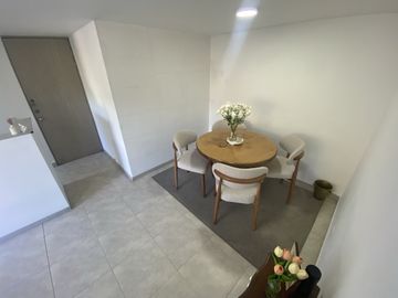 apartamento en arriendo en la cuenca, loma del. Cod A515561