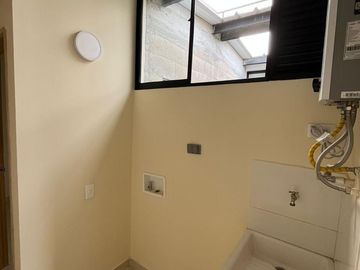 apartamento en arriendo en carmen colonial. Cod A401163