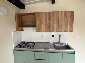 apartamento en arriendo en carmen colonial. Cod A401163