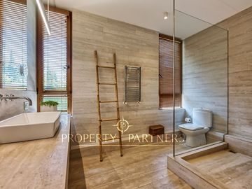 Exclusivo y único  Penthouse de 3 pisos con espectacular vista ,en los dominicos antiguos