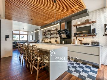 Exclusivo y único  Penthouse de 3 pisos con espectacular vista ,en los dominicos antiguos