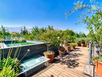 Exclusivo y único  Penthouse de 3 pisos con espectacular vista ,en los dominicos antiguos