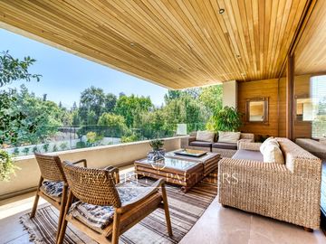 Exclusivo y único  Penthouse de 3 pisos con espectacular vista ,en los dominicos antiguos
